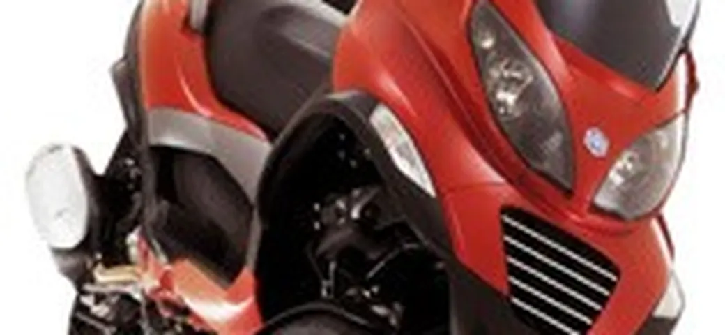Piaggio MP3 Test Raid Tour 2006