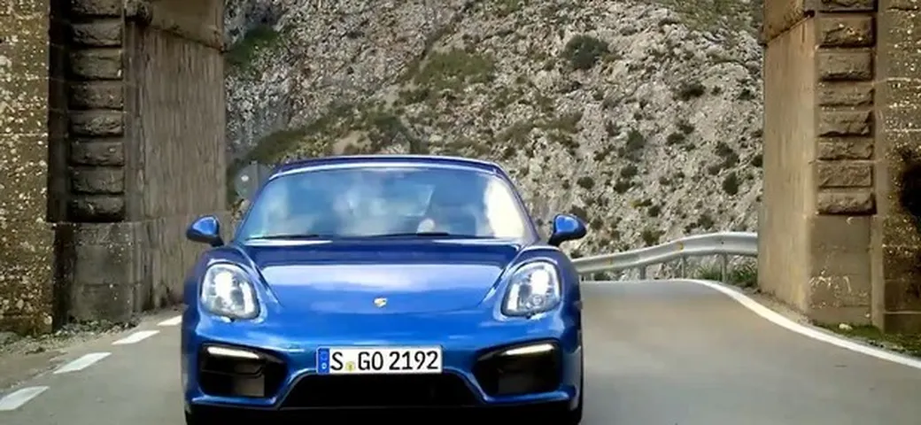 Porsche Cayman GTS: il sound del motore in video