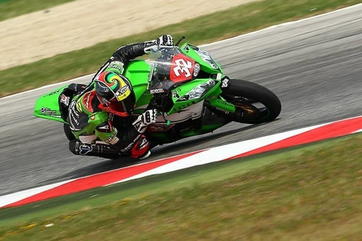 Superstock 1000 Misano 2014: Lorenzo Savadori centra la pole davanti a tre Ducati