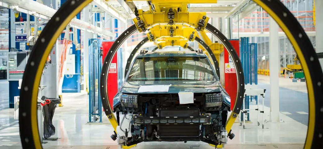 Mercato auto europeo in calo: Italia maglia nera, BEV rallentano