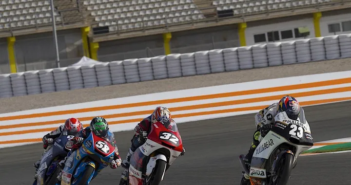 Cev Moto3 Valencia: Gara 1 a Ogura, Gara 2 a Garcia. Italiani male in corsa e in Campionato