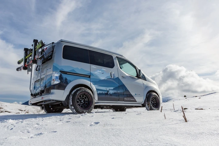 Nissan e-NV200 Winter Camper