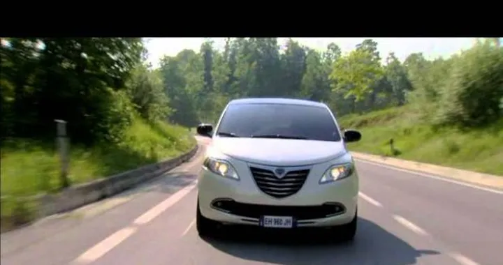 Nuova Lancia Ypsilon: i video