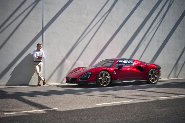 Alfa Romeo, una nuova supercar ci sarà basta avere pazienza