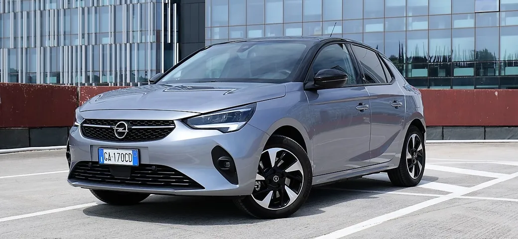 Opel Corsa-E: prova su strada