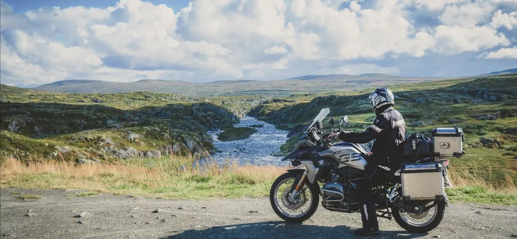 Baja Mid Waterproof: lo stivale touring diventa pratico