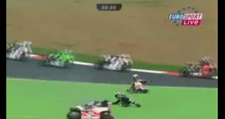 SBK: incidente Biaggi-Fabrizio,  highlights di gara 1