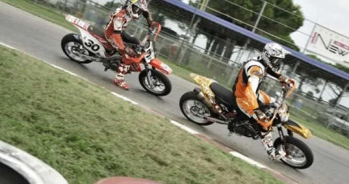 Red Bull “Battle on 2 wheels”: Alvaro dal Farra vs Ivan Lazzarini