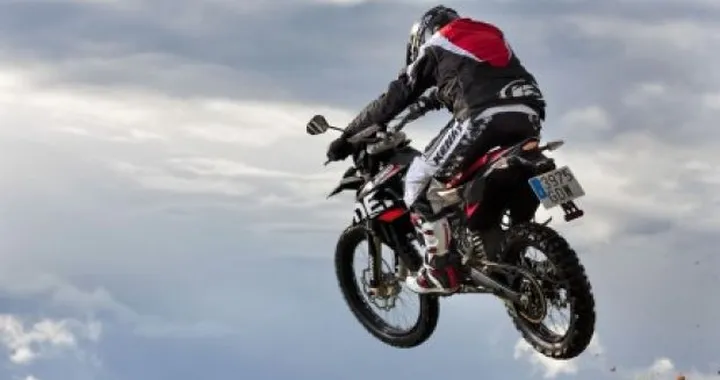 Immagini delle nuove Derbi GPR 125 e DRD 125 su DerbiLive