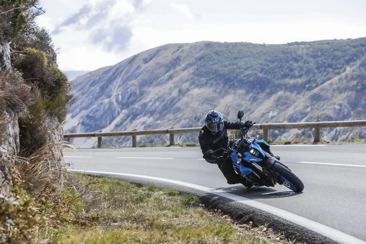 Suzuki GSX-8S