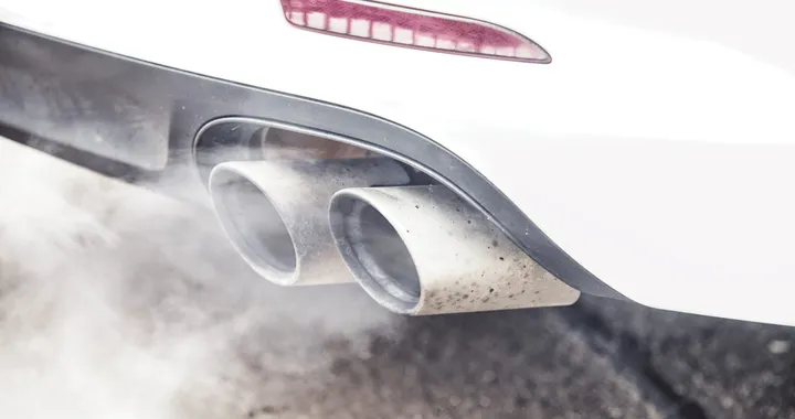Emissioni CO2, a gennaio evitati 370 milioni di euro di multe in Italia