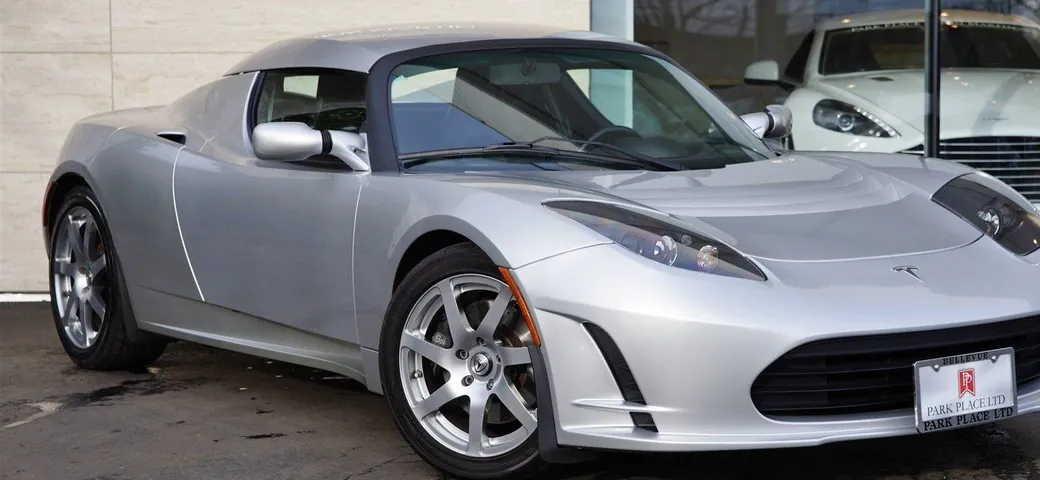 1 milione di dollari per il prototipo della Tesla Roadster
