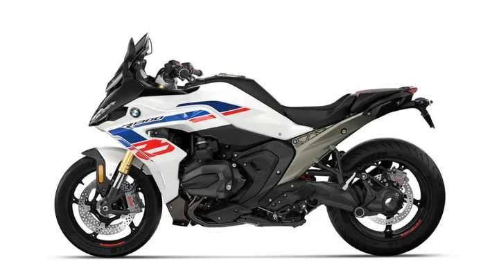 BMW M 1000 RS, in arrivo la sport-tourer da oltre 200 CV
