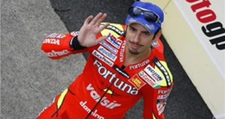 Melandri rinnova con Gresini