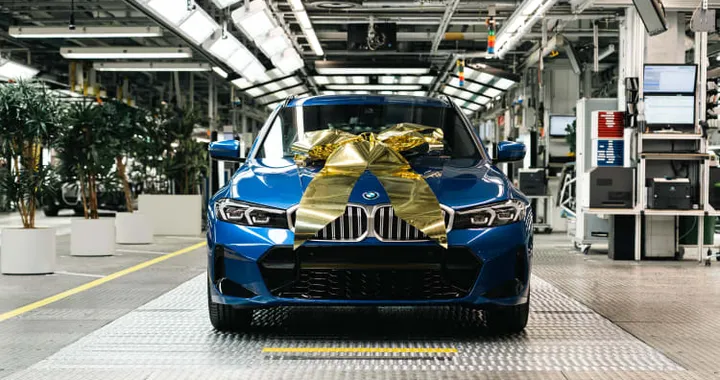 BMW vende la sua 3 milionesima auto elettrificata: il 50% è BEV
