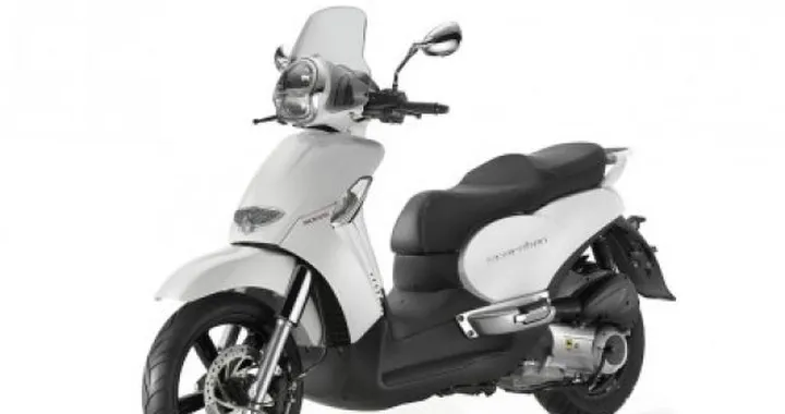 Anteprima Eicma 2008: Aprilia Scarabeo 300 S e Sportcity One 50 2 tempi