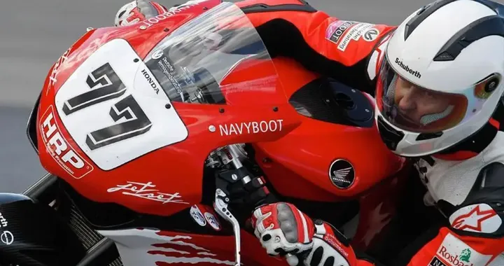 La moto da corsa di Schumacher va all’asta: è una Honda CBR1000RR unica