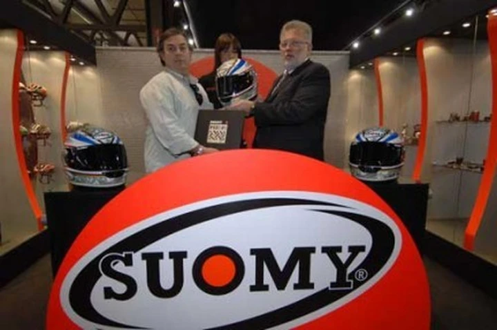 Eicma 2007: Suomy con Riders for Health