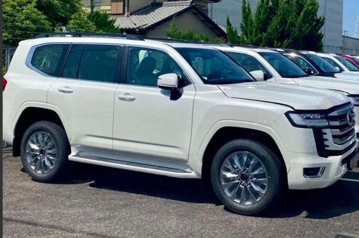Nuova Toyota Land Cruiser: svelata da un video
