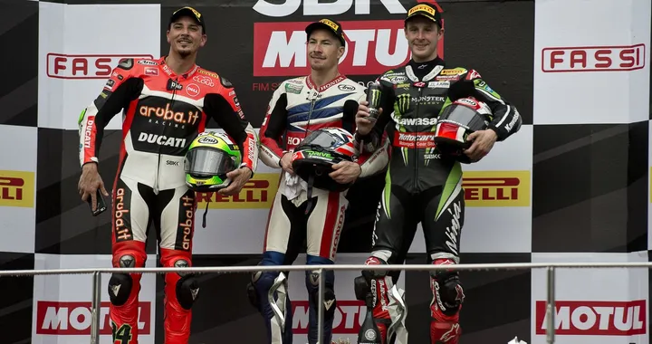 SBK Sepang 2016: 1a vittoria per Hayden in Gara-2, Giugliano e Rea sul podio [Foto]