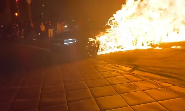 La Charger SRT Hellcat fa i 