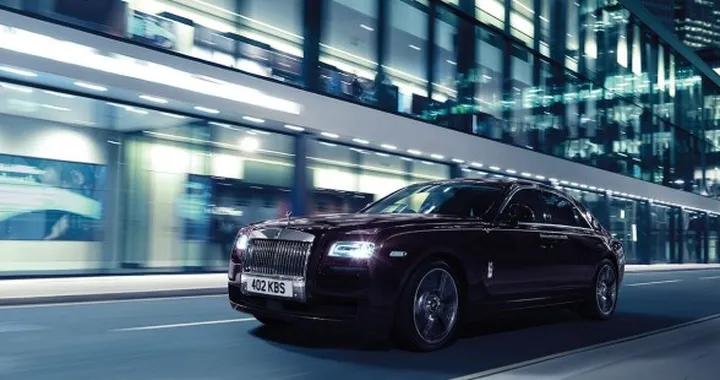 Rolls Royce Ghost: arriva il pacchetto d'elaborazione V-Specification
