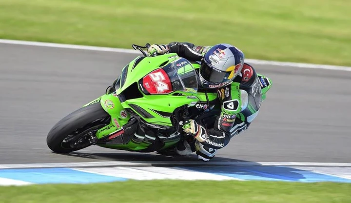 Superstock 1000 Donington: vince Razgatlioglu