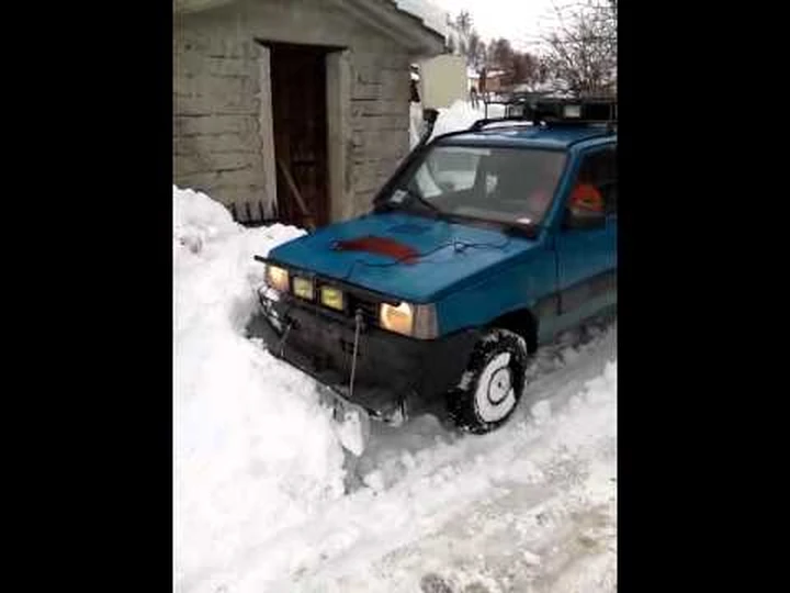 La Panda spazzaneve in Abruzzo