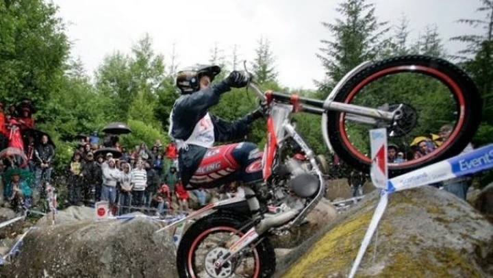 Trial: Beta all'attacco con la squadra ufficiale nel 2012