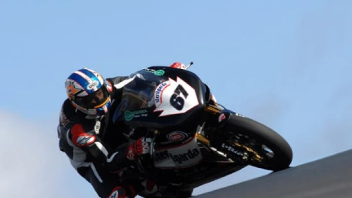WSBK: Byrne davanti a Rea e Fabrizio sotto la pioggia di Portimao