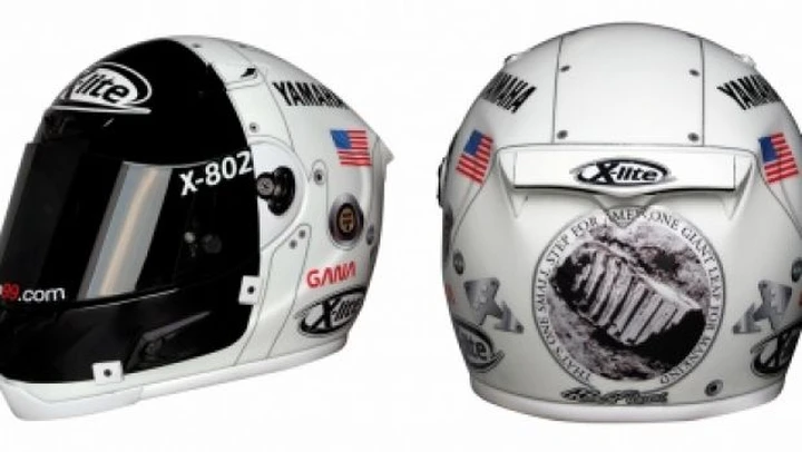 Un casco lunare per Jorge Lorenzo