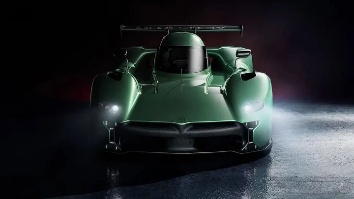 La nuova hypercar che brucia lo 0-100 km/h in 1,55 secondo ma costa più 1,3 milioni