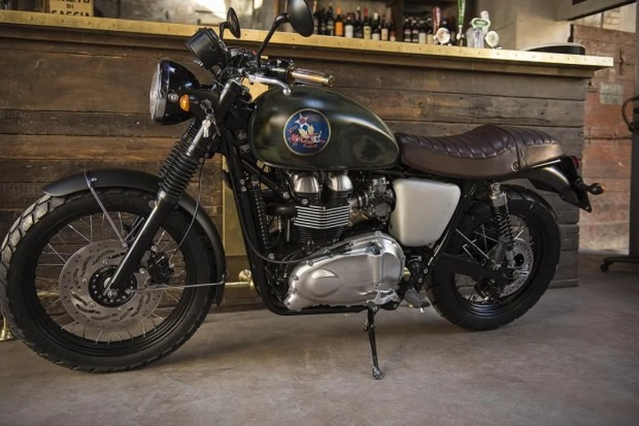 Triumph e Avirex: 10 moto e 10 giacche da collezione [Foto]