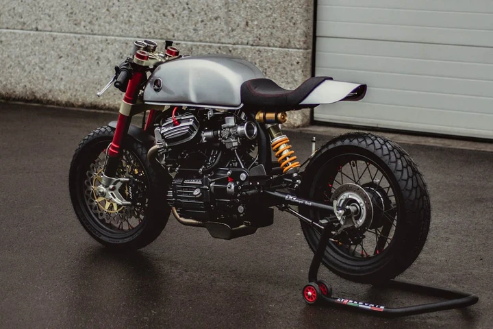 Sacha Lakic Design: Honda CX500 Café Racer