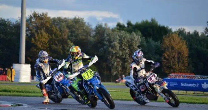 Sic Supermoto Day 2012: il paddock e le qualifiche del sabato