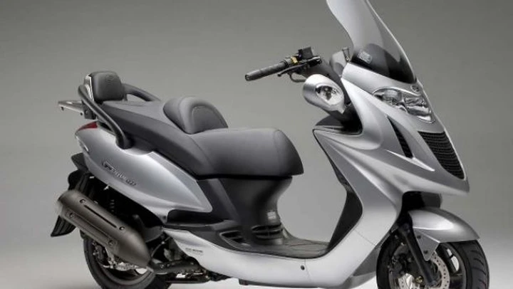 Kymco: il nuovo Grand Dink all'Intermot di Colonia