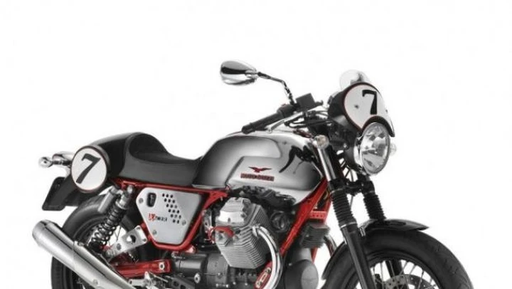 Moto Guzzi V7 Racer: ancora più vintage e ancora più sportiva