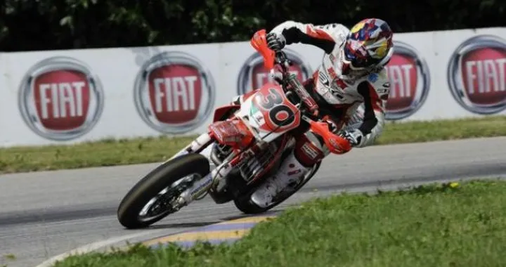 Ivan Lazzarini domina il quarto round degli Internazionali Supermoto