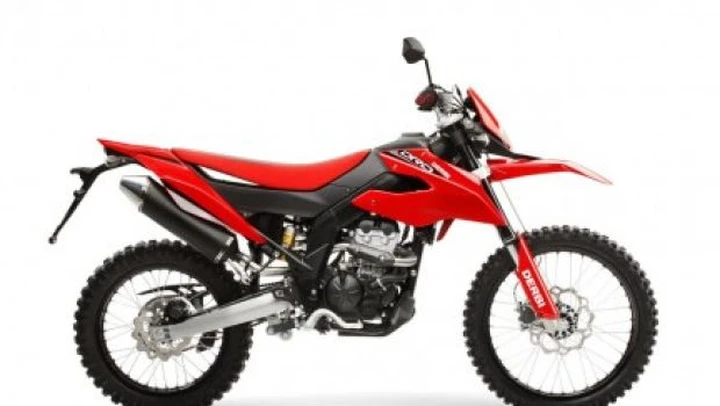 Derbi Senda DRD 125 R e SM 4T 2009