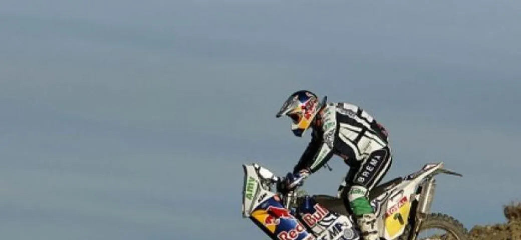 Dakar 2010: Marc Coma vince la sesta tappa, Luca Manca ancora grave