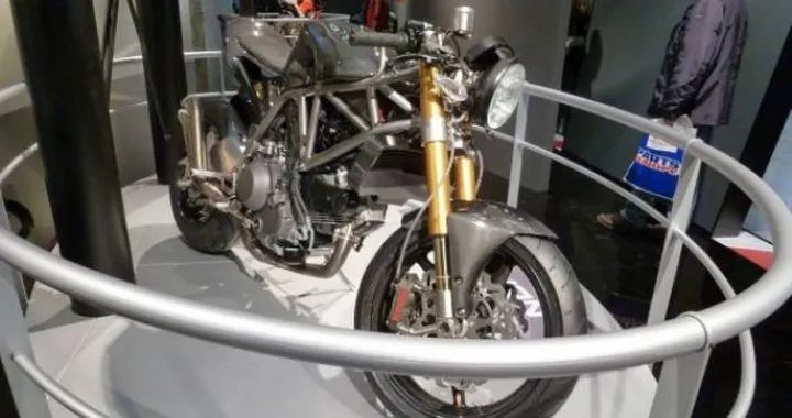 NCR M4: Salone Milano Eicma 2011