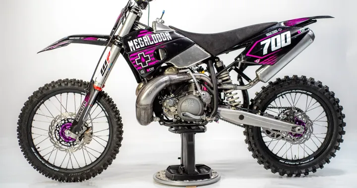 Megalodon 700: il Two Stroke 700cc costruito da Max Hind