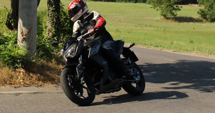 Kawasaki Z300 2015: la prova di Motoblog