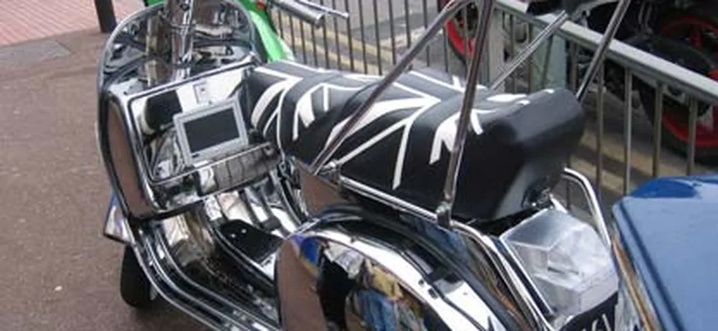 Vespa PX a specchio