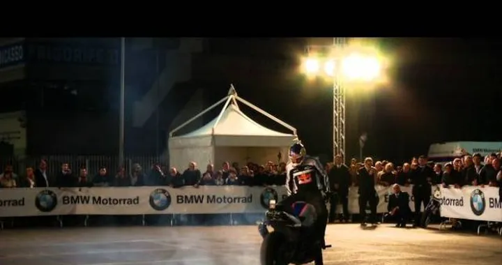 BMW Motorrad: a Roma la concessionaria più grande al mondo