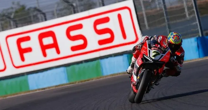 Superbike Magny-Cours 2016: Davies 1° anche nelle FP2