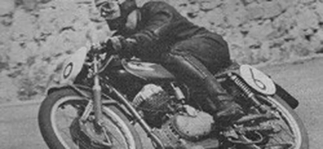 Per un goccio di benzina. Non piange solo Hayden. Quel 1963 a Hockenheim ...