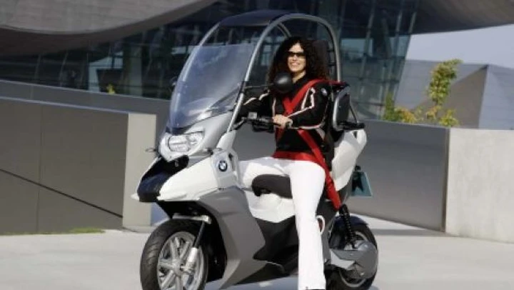 BMW C1-E, nuovo Concept BMW Motorrad per la mobilità urbana