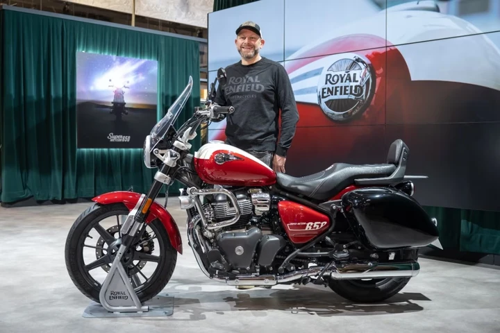 Royal Enfield potrebbe lanciare altre moto con motore da 452cc