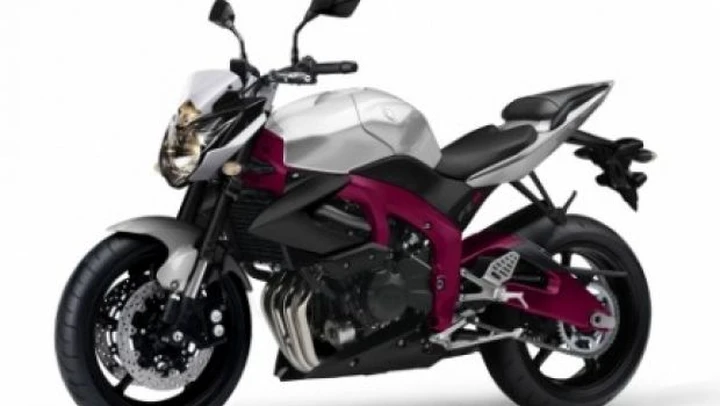 Yamaha FZ8: un render ne anticipa le forme